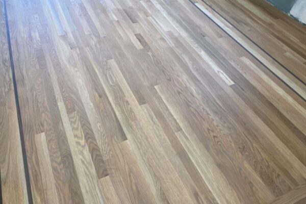 Hardwood floor installation and refinishing LUKS Construction Seattle, Bellevue, Redmond, Mercer Island, Sammamish, Issaquah