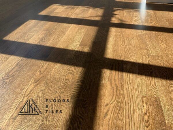 LUKS CONSTRUCTION Seattle Bellevue Hardwood Floors Installation and Refinishing oak