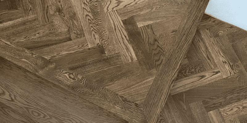 Patterned Layouts: Herringbone and Chevron Floors Are Back in Style
