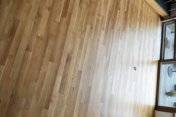 white oak hardwood refinishing in Mercer Island lakefront home by LUKS Construction